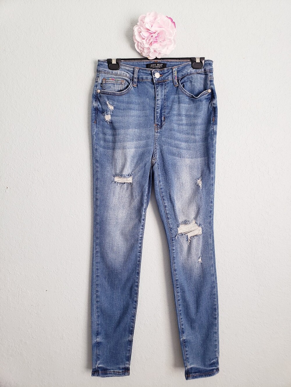 Judy Blue Rainbow Embroidered Skinny Jeans